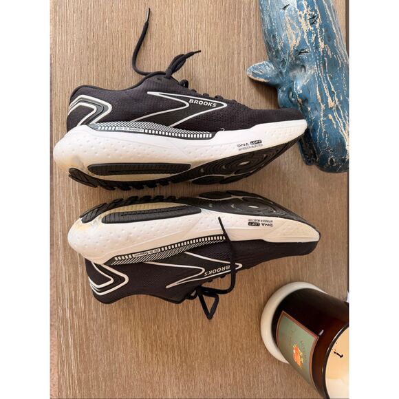 Brooks Glycerin GTS black and white sneakers men’s size 11 - Picture 6 of 7